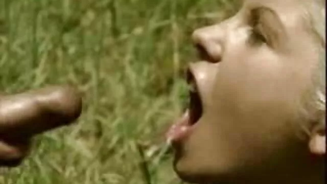 Perguruan tinggi bokep tube online menyebabkan orgasme yang tidak terkendali.